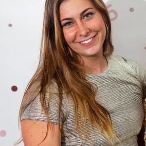 Meet your Posher, Eva